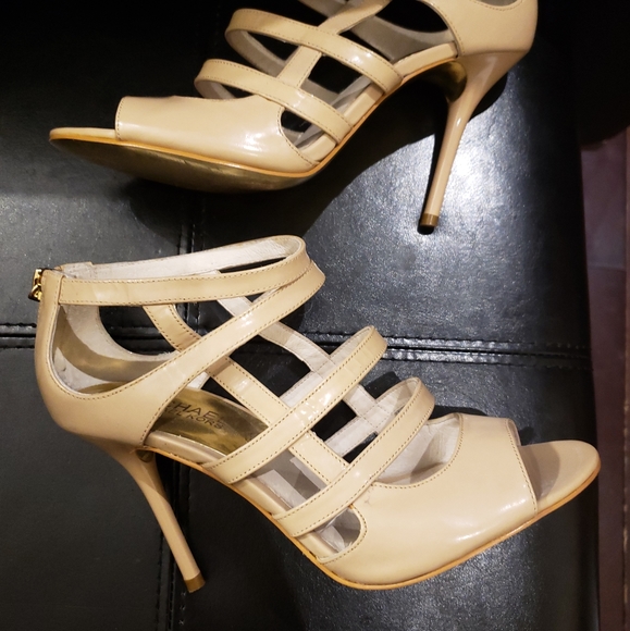 Michael Kors Heels - Picture 2 of 5